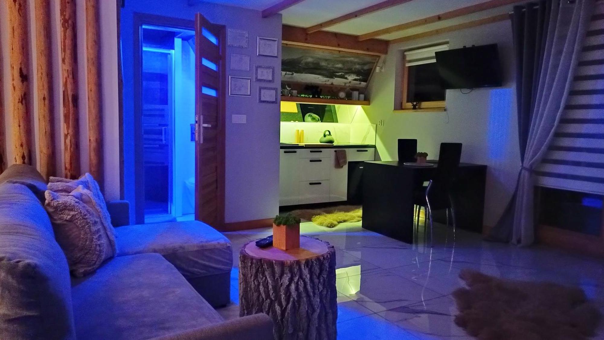 Lux Houses W Domku Tylko Dwa Apartamentyz Jacuzzi Zewnetrznym Groń Dış mekan fotoğraf